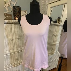 FABLETICS Delta Seamless Tank ll.  Never worn.  Large 10/12 Womens.  Light Pink